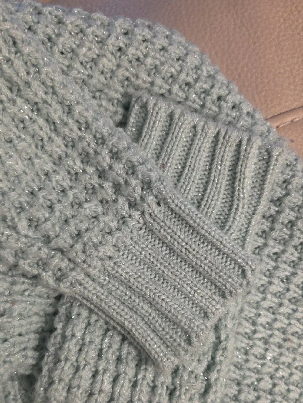 Jennifer Lopez Light Mint Green V‑Neck Waffle Knit Sweater - Picture 4 of 4